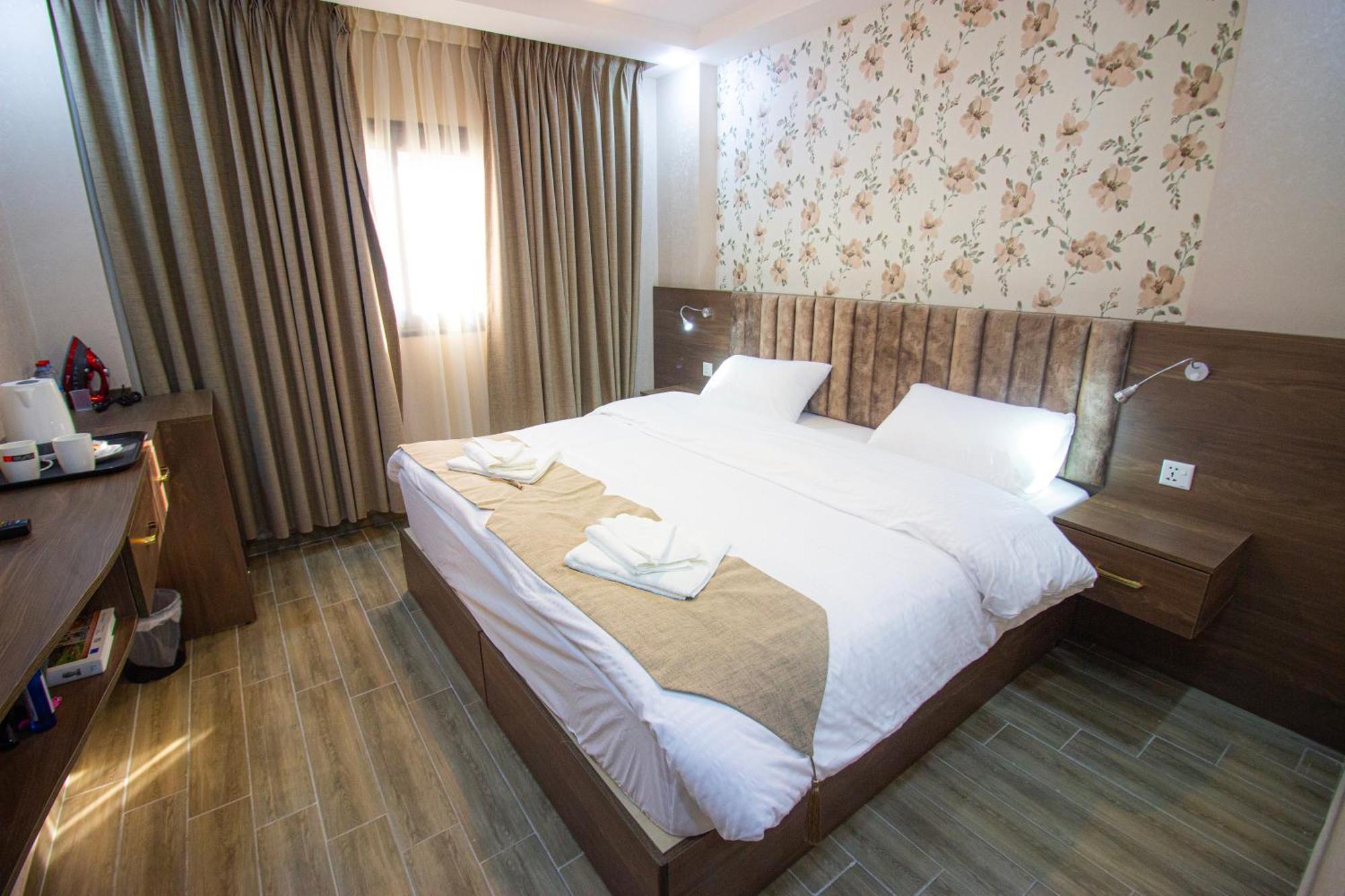 Beirut Hotel 2 New Amman Ngoại thất bức ảnh