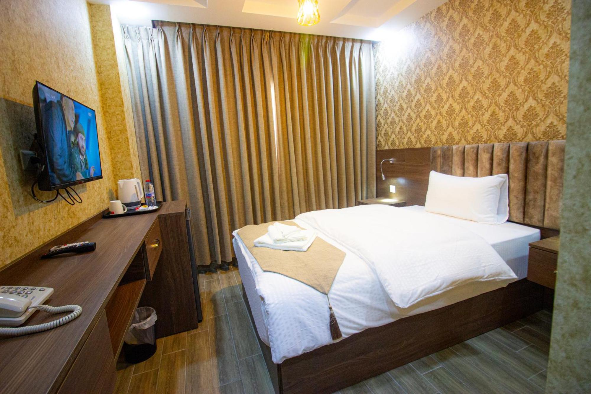 Beirut Hotel 2 New Amman Ngoại thất bức ảnh